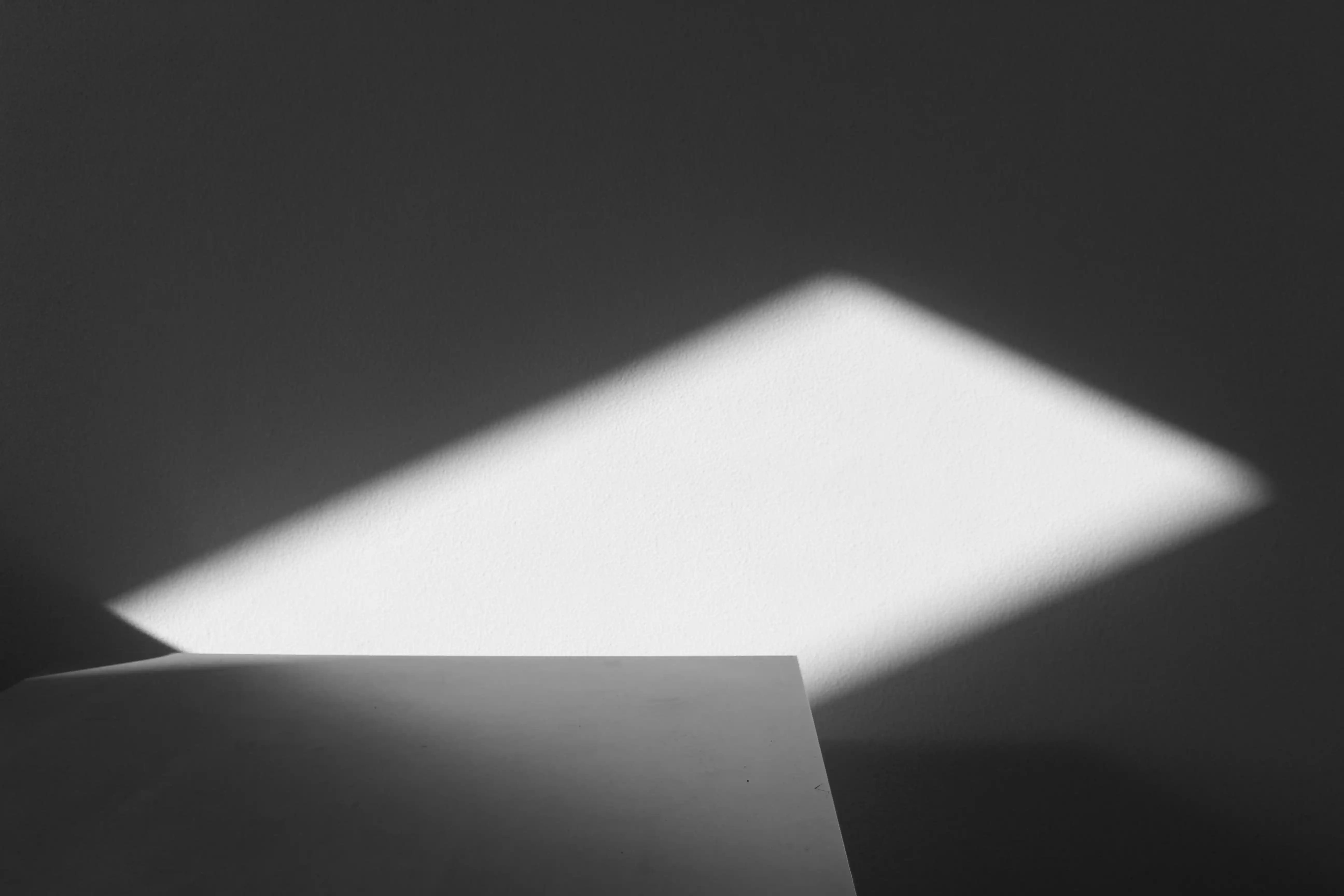 About | black and white fine art photography by Jan Maghreb